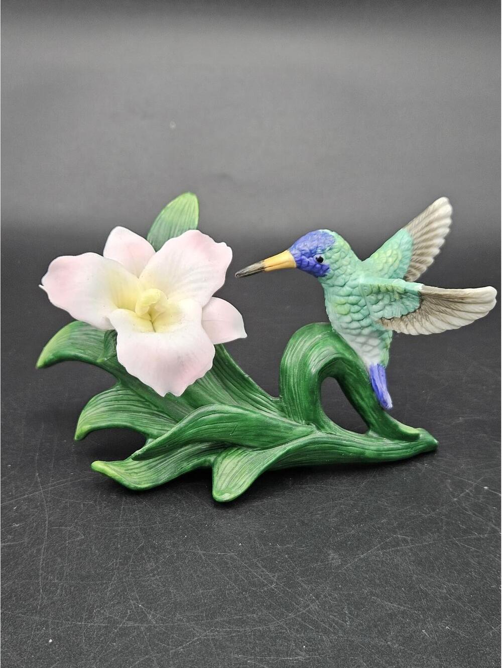 Vintage Avon Gift Collection Hummingbird & Pink Orchid Porcelain Figurine 5.5" W